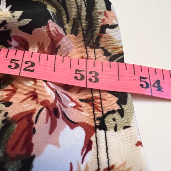 & Harmony long maxi dress black and floral minimal sleeve Size 3XL flared hem - Picture 4 of 6